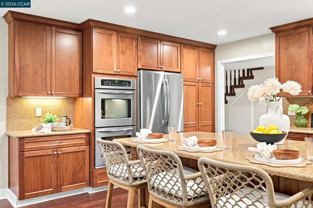 2516 Roundhill Dr Alamo, CA 94507