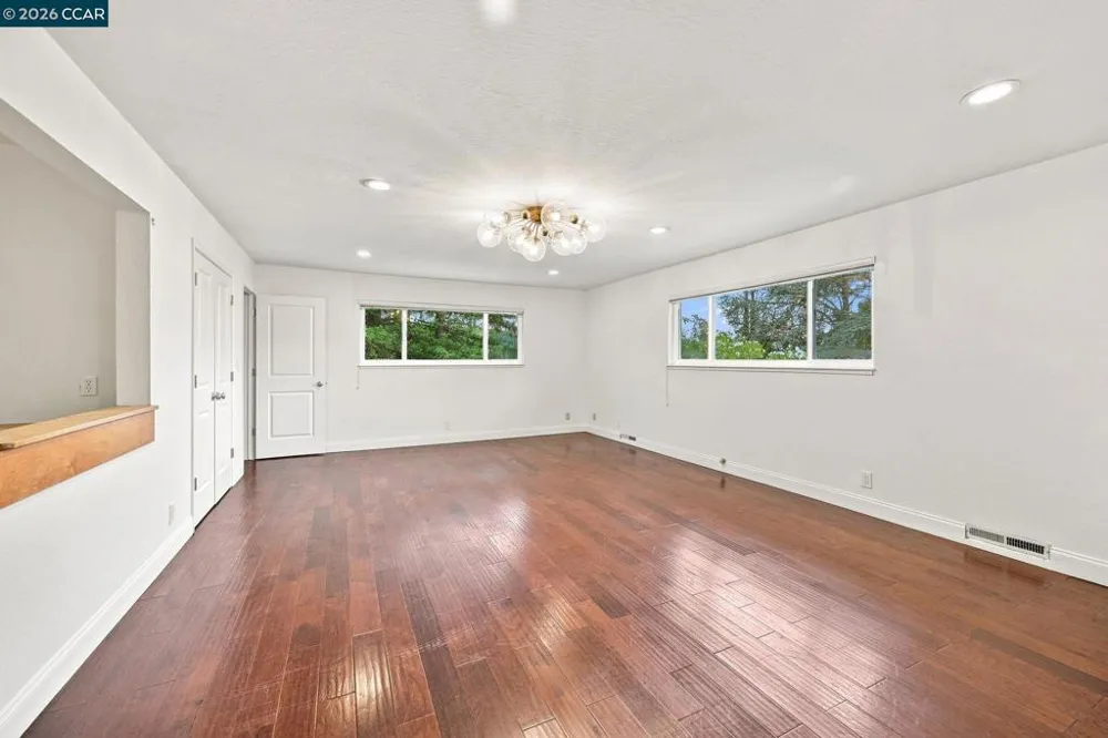 2516 Roundhill Dr Alamo, CA 94507