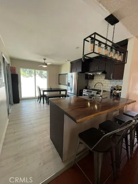 312 Redbud Place Perris, CA 92570