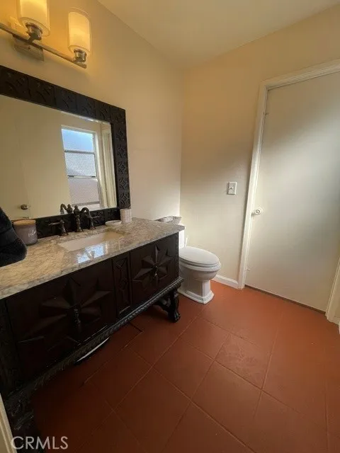 312 Redbud Place Perris, CA 92570