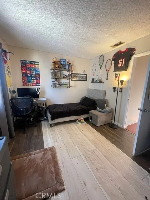 312 Redbud Place Perris, CA 92570