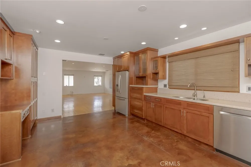 709 Avenue D Redondo Beach, CA 90277