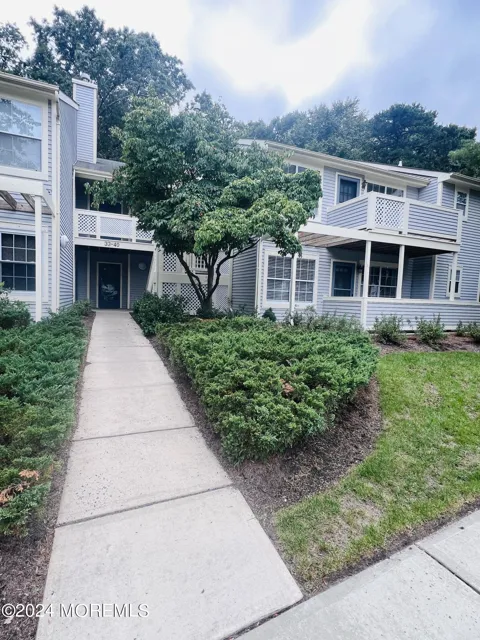 39 Chinkaberry Court