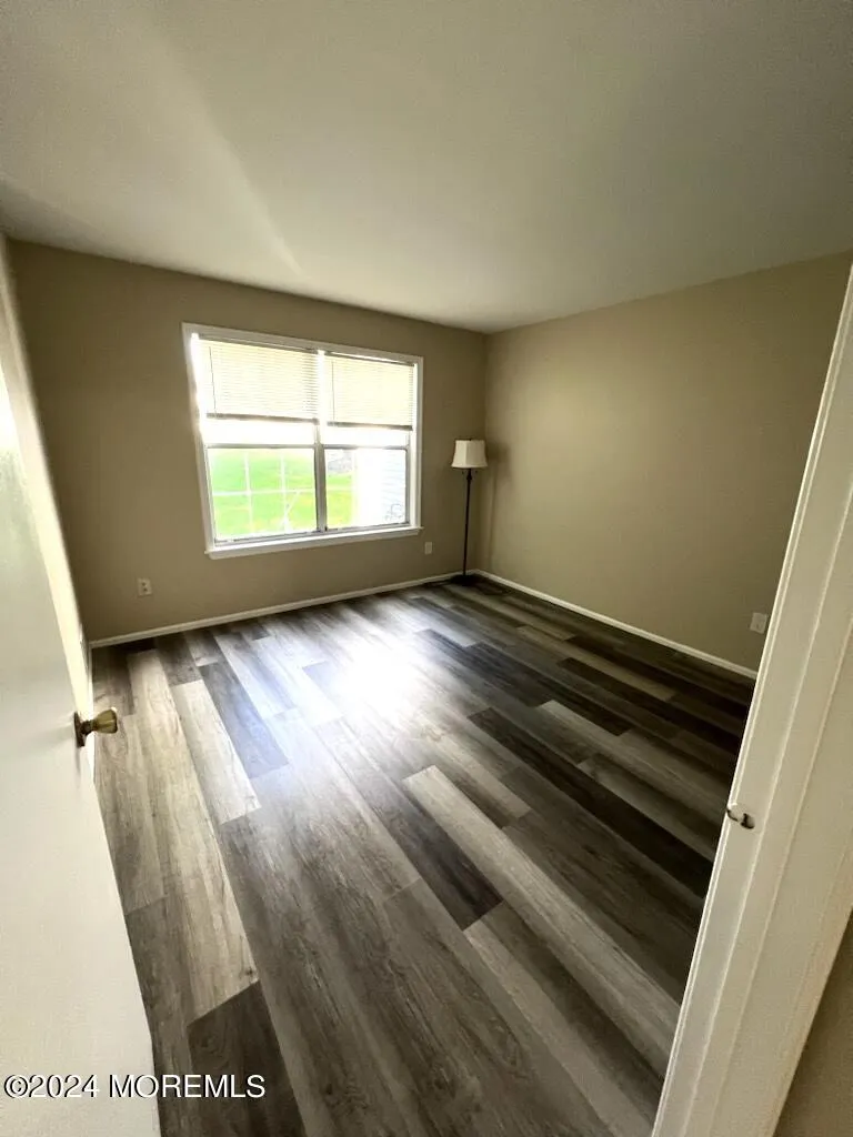 39 Chinkaberry Court Howell, NJ 07731