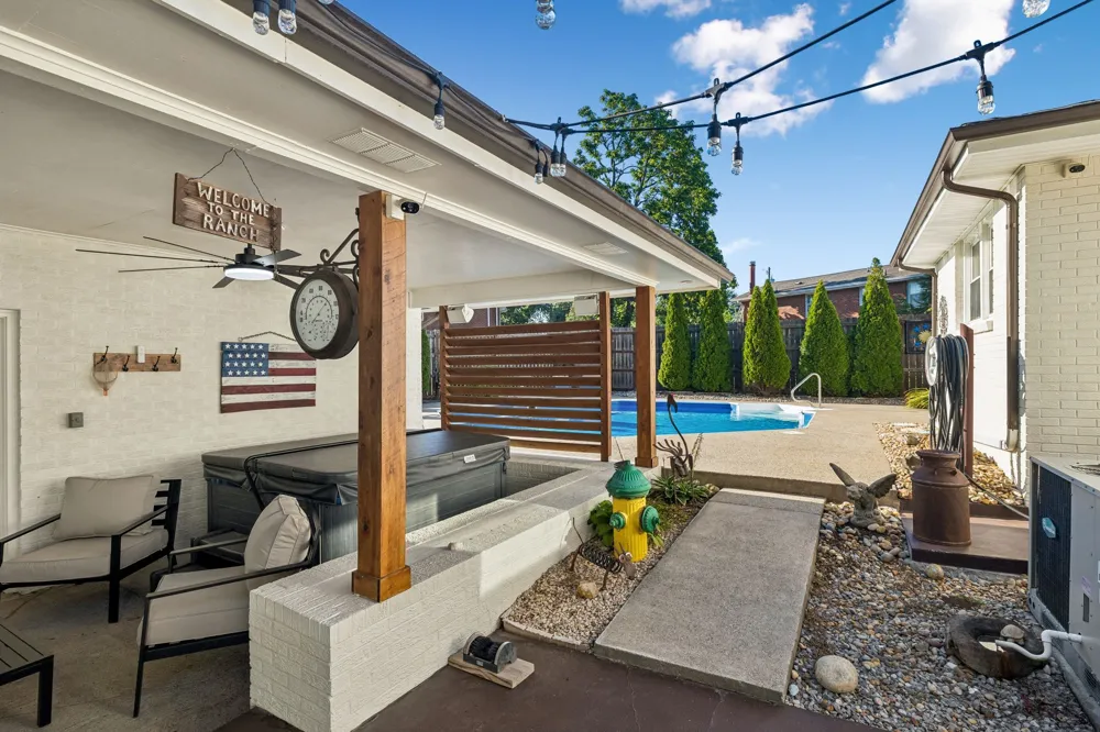 303 Weldon Dr Hermitage, TN 37076