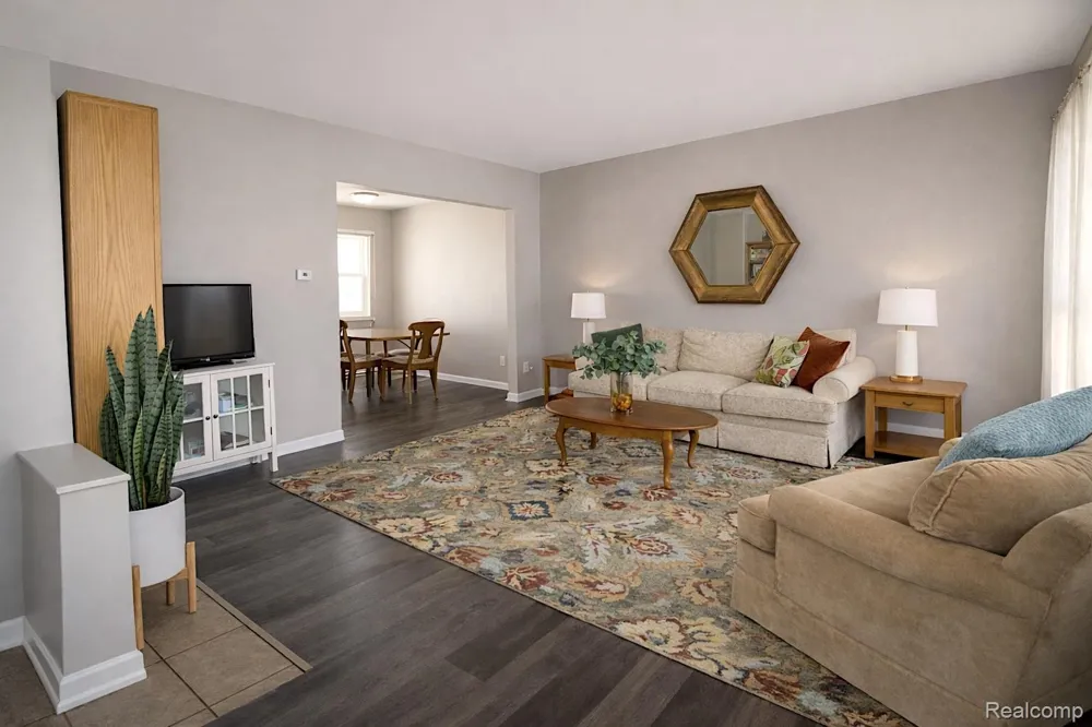 25 Maynard Court Pontiac City, MI 48342