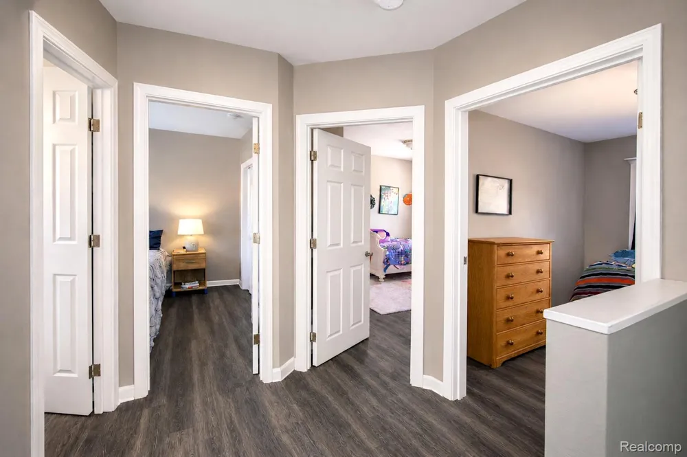 25 Maynard Court Pontiac City, MI 48342