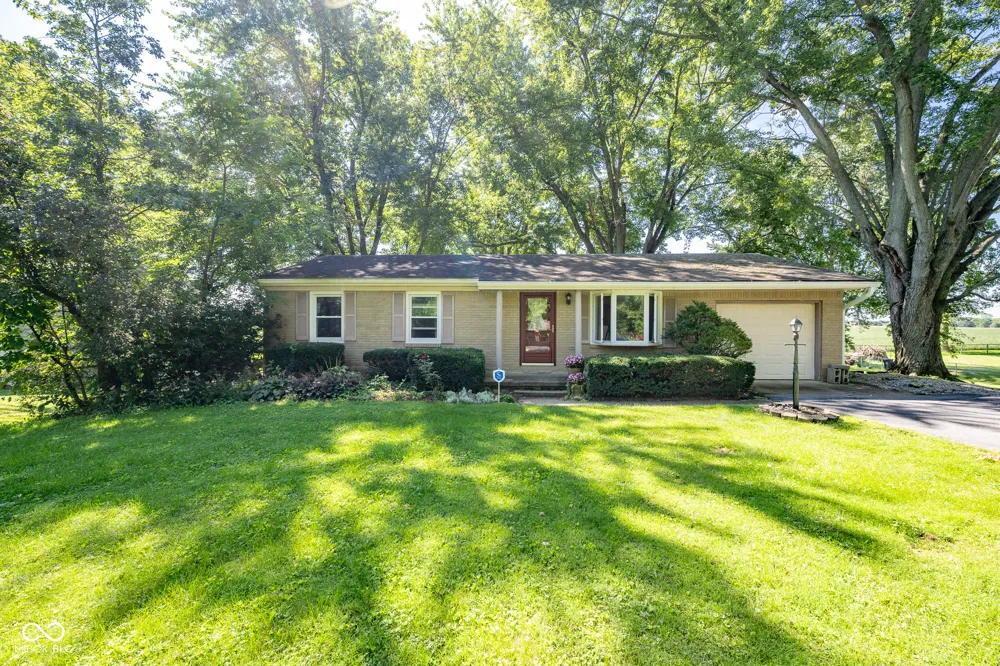 1222 E County Road 25 S Greencastle, IN 46135