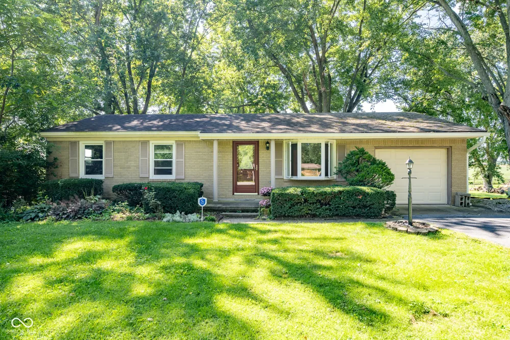 1222 E County Road 25 S Greencastle, IN 46135