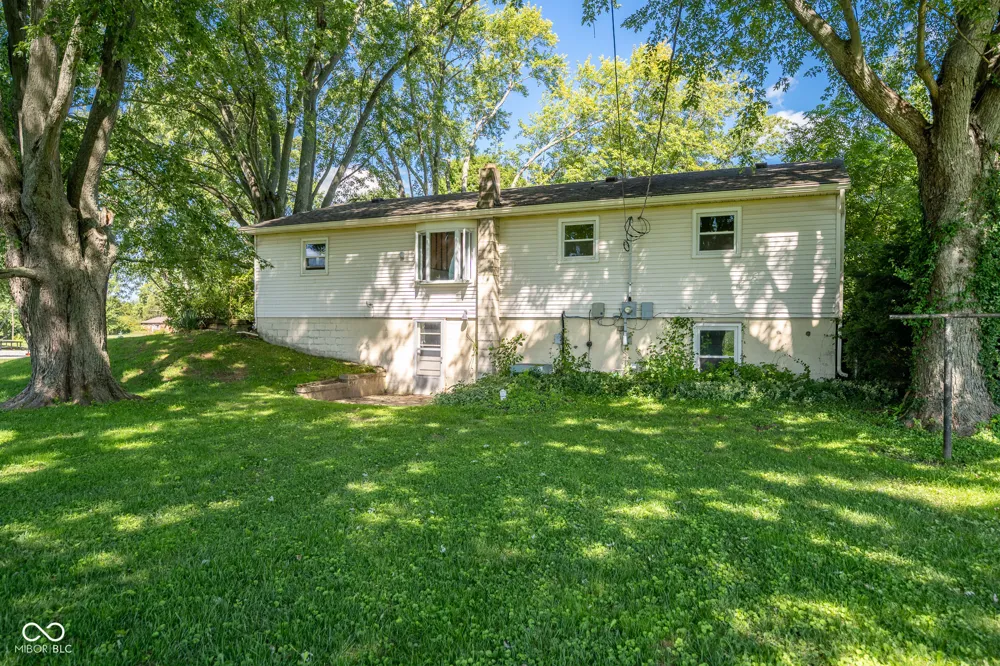 1222 E County Road 25 S Greencastle, IN 46135