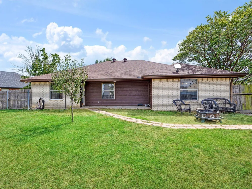 625 Linda Court Joshua, TX 76058