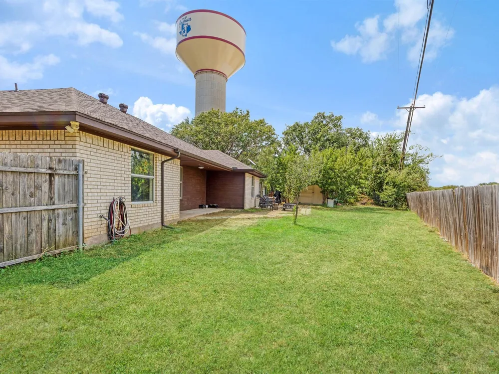 625 Linda Court Joshua, TX 76058
