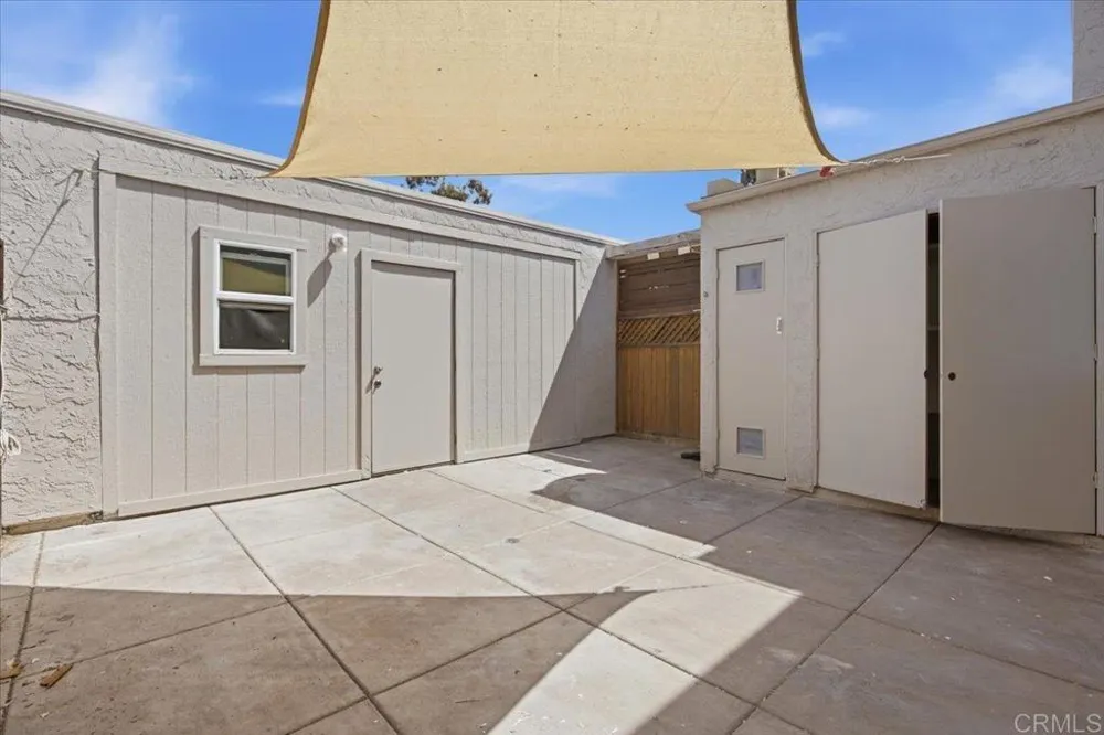 9457 Carlton Oaks Drive #B Santee, CA 92071