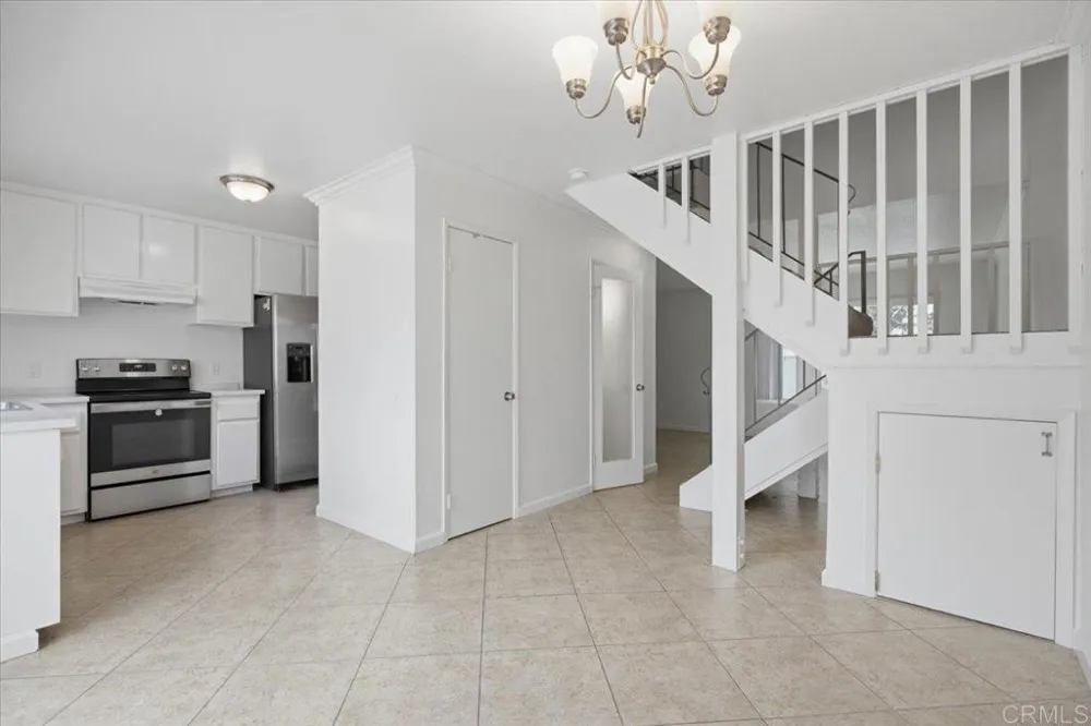 9457 Carlton Oaks Drive #B Santee, CA 92071