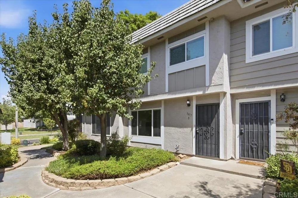 9457 Carlton Oaks Drive #B Santee, CA 92071