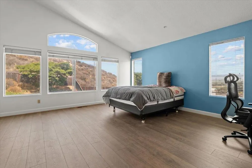 21748 Woodrose Place Salinas, CA 93908