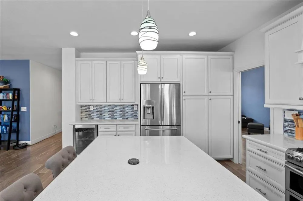 21748 Woodrose Place Salinas, CA 93908