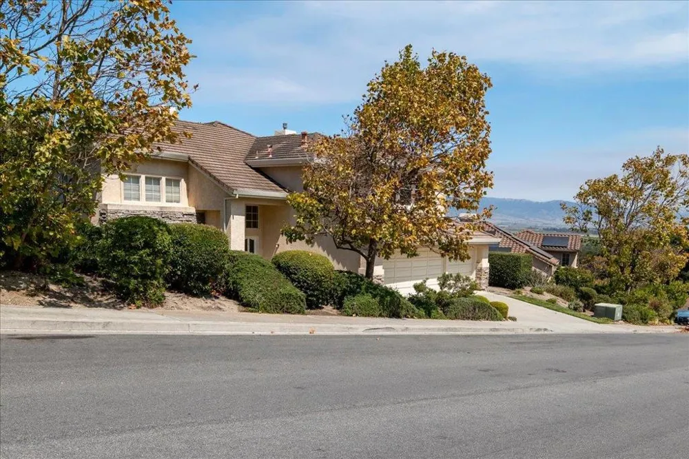 21748 Woodrose Place Salinas, CA 93908