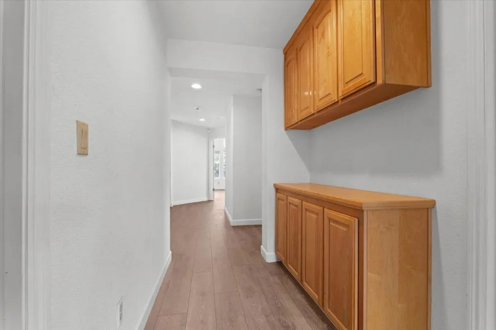 21748 Woodrose Place Salinas, CA 93908