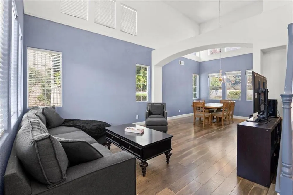 21748 Woodrose Place Salinas, CA 93908