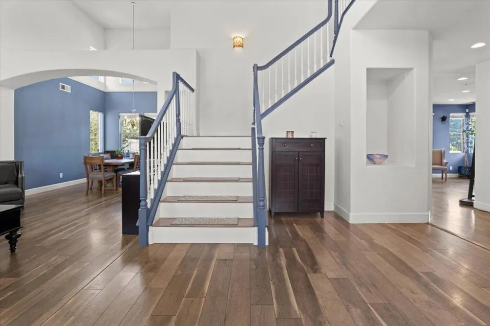 21748 Woodrose Place Salinas, CA 93908