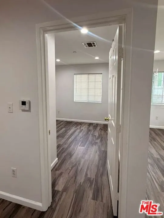 3740 Mayfield Avenue Glendale, CA 91214