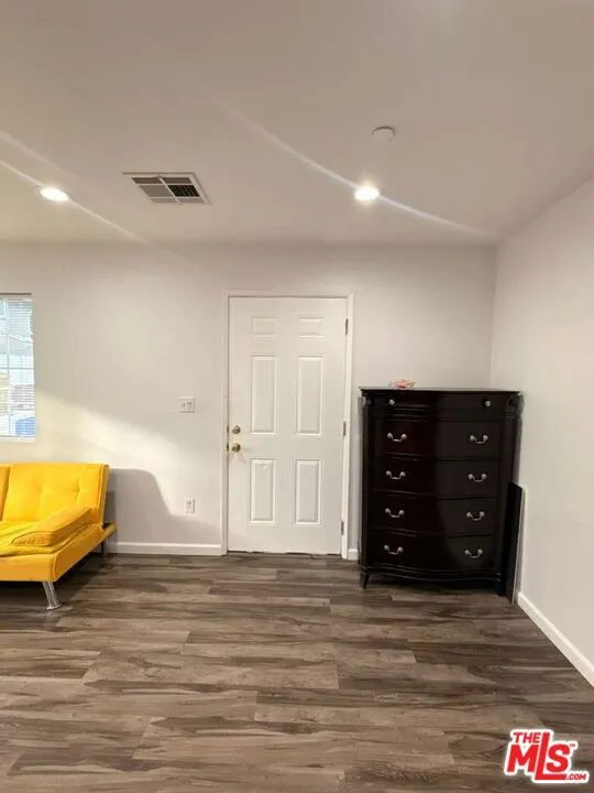 3740 Mayfield Avenue Glendale, CA 91214