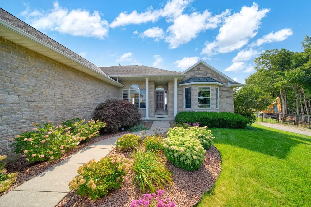 7601 Stonehedge Drive Onsted, MI 49265