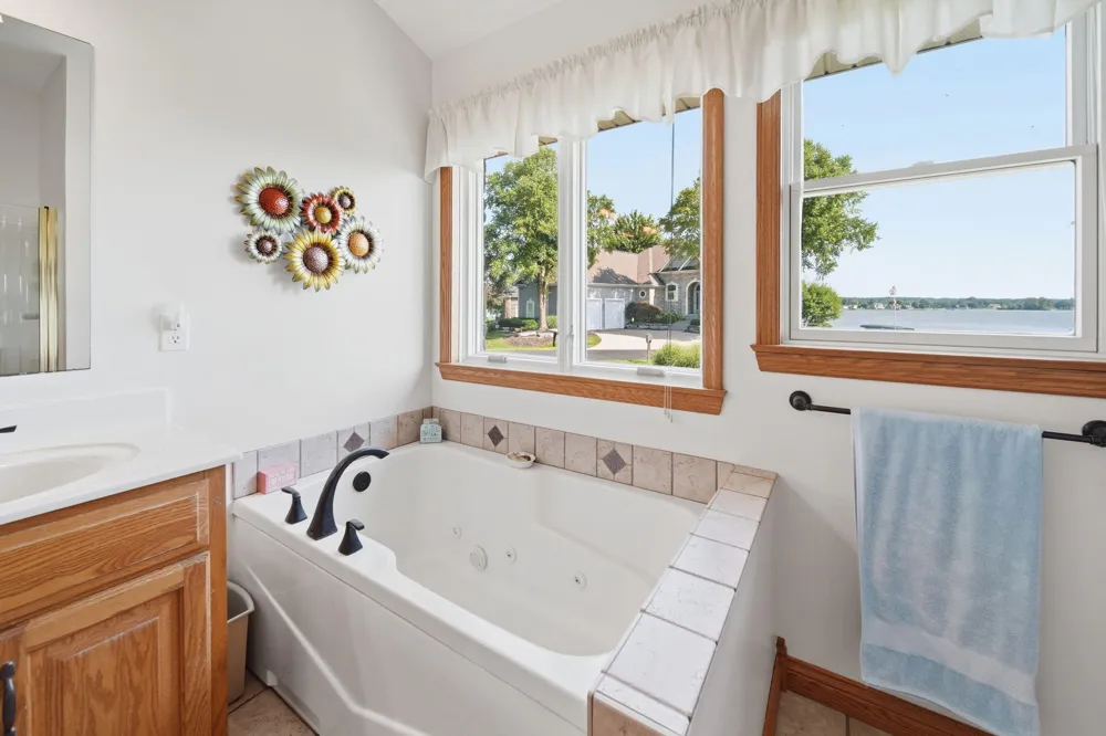 7601 Stonehedge Drive Onsted, MI 49265