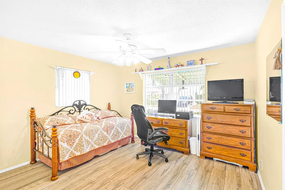 1103 Siesta Avenue Boynton Beach, FL 33426