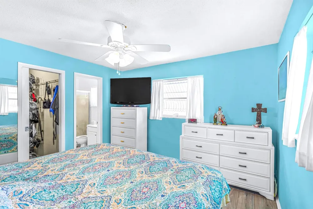 1103 Siesta Avenue Boynton Beach, FL 33426
