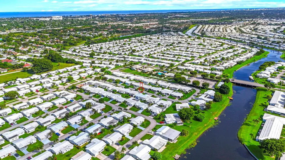 1103 Siesta Avenue Boynton Beach, FL 33426