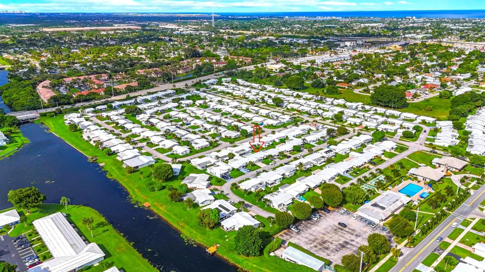 1103 Siesta Avenue Boynton Beach, FL 33426