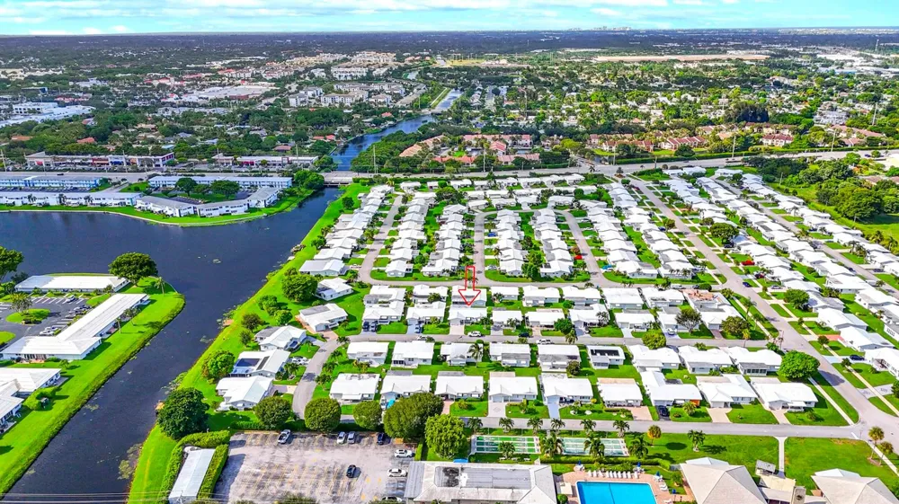 1103 Siesta Avenue Boynton Beach, FL 33426
