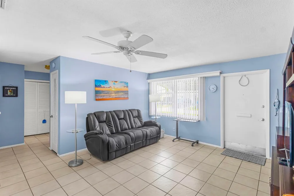 1103 Siesta Avenue Boynton Beach, FL 33426