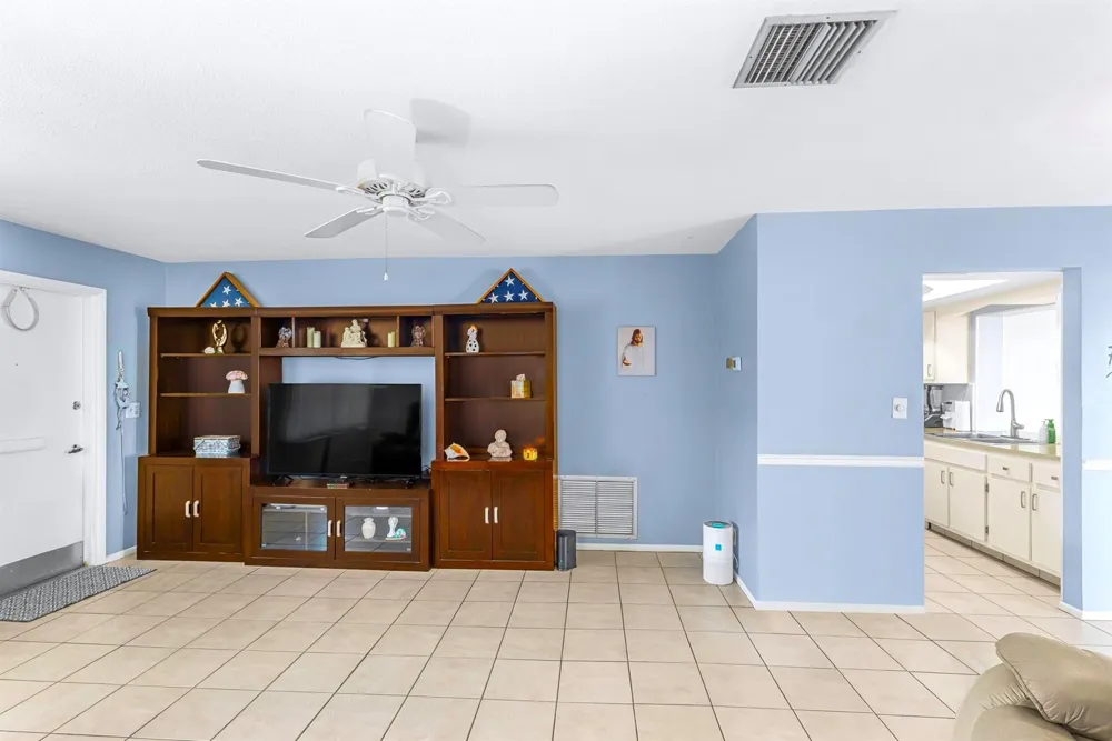 1103 Siesta Avenue Boynton Beach, FL 33426