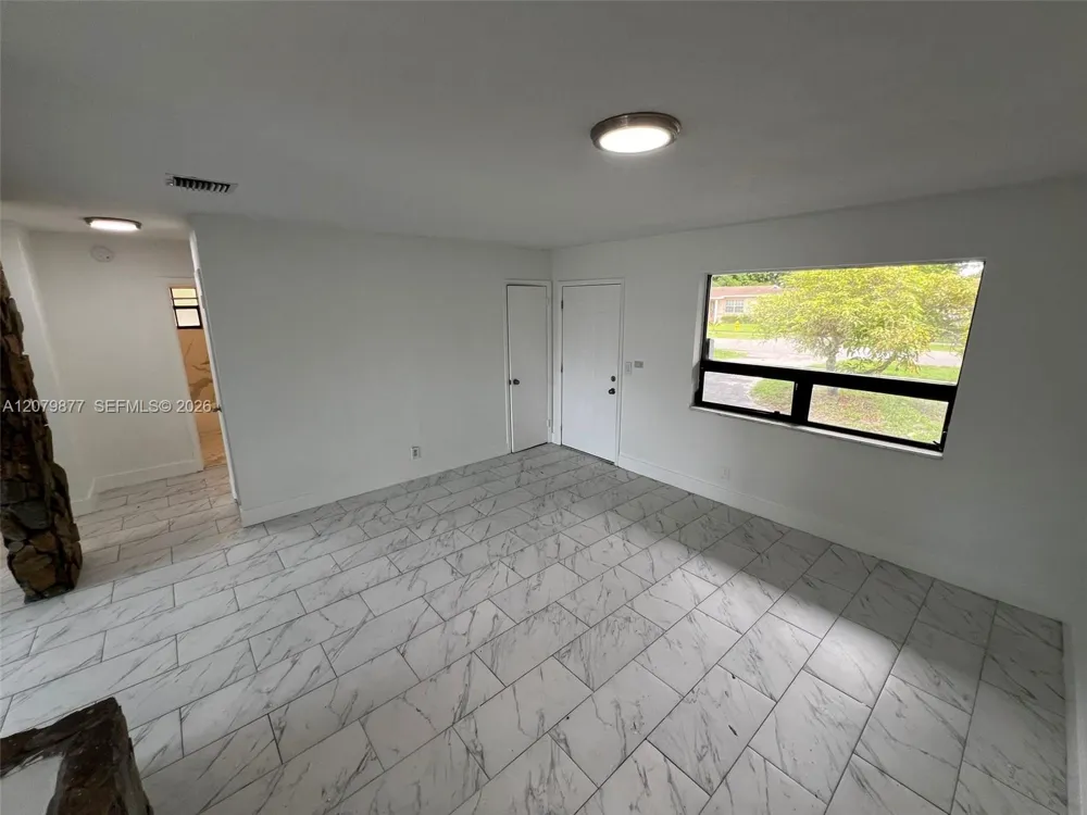 4421 NW 33rd St #0 Lauderdale Lakes, FL 33319