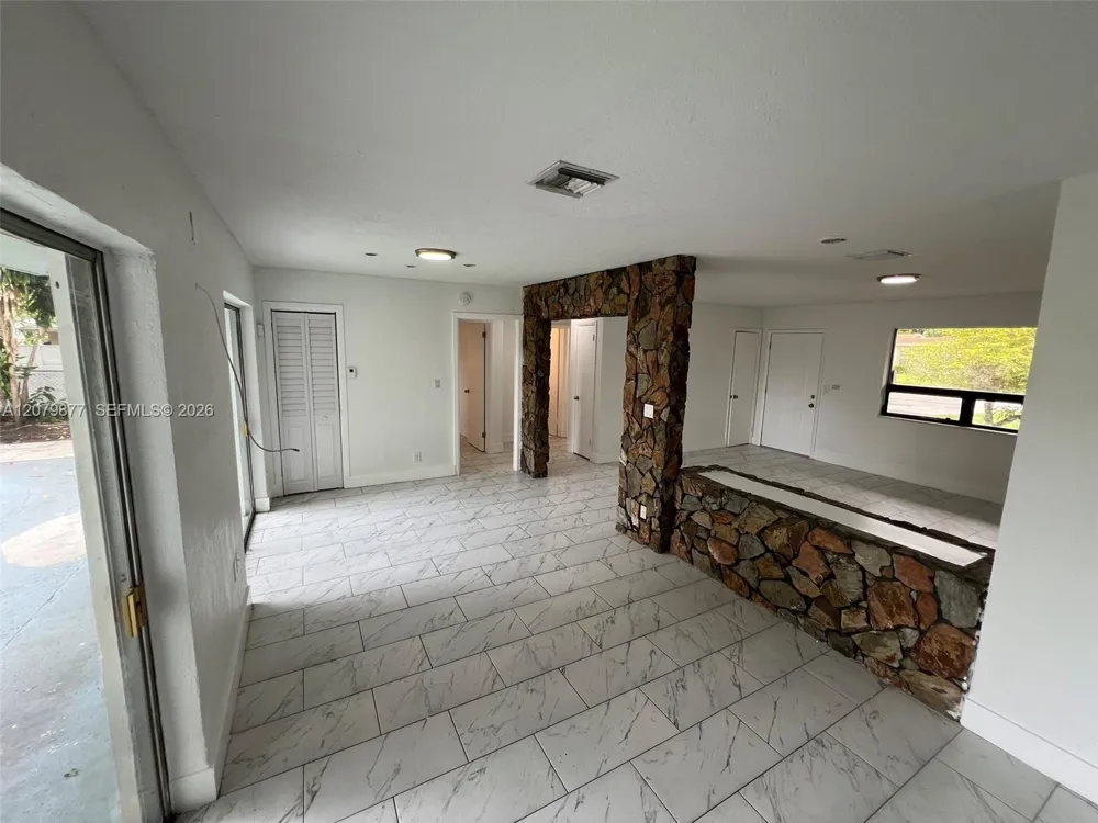 4421 NW 33rd St #0 Lauderdale Lakes, FL 33319