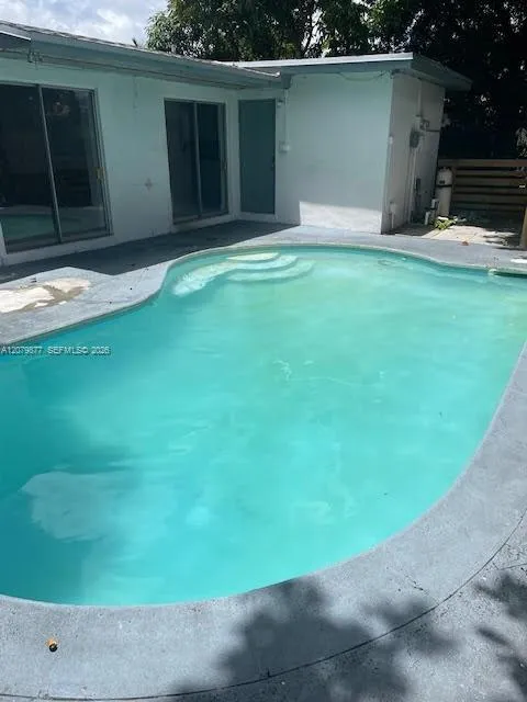 4421 NW 33rd St #0 Lauderdale Lakes, FL 33319