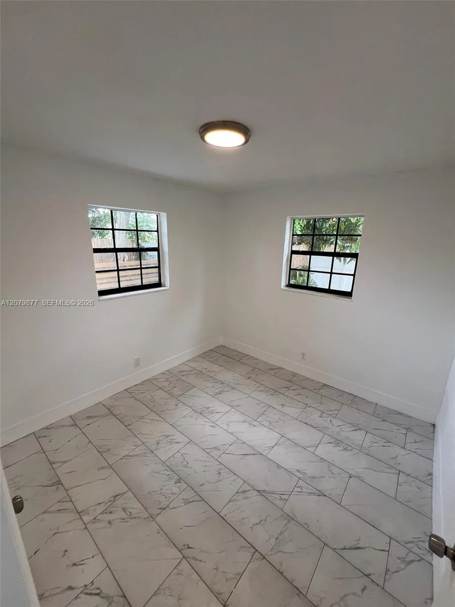 4421 NW 33rd St #0 Lauderdale Lakes, FL 33319
