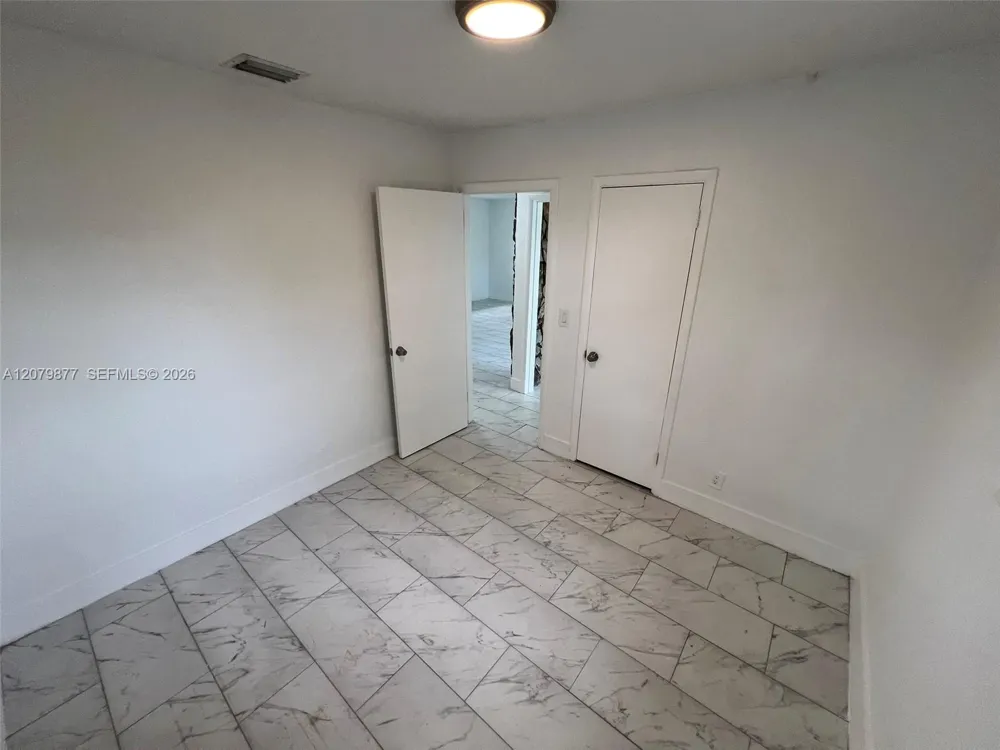 4421 NW 33rd St #0 Lauderdale Lakes, FL 33319