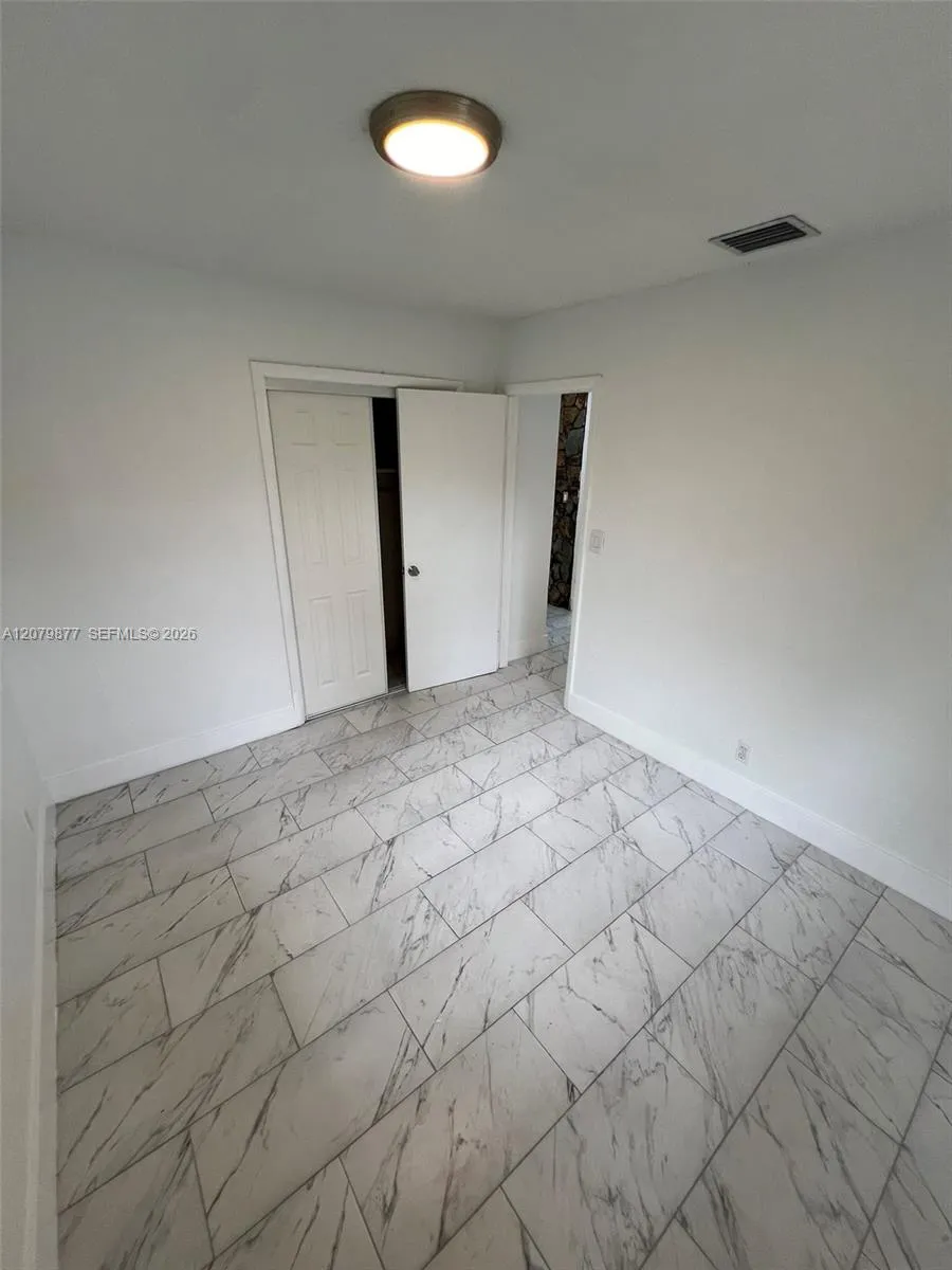 4421 NW 33rd St #0 Lauderdale Lakes, FL 33319