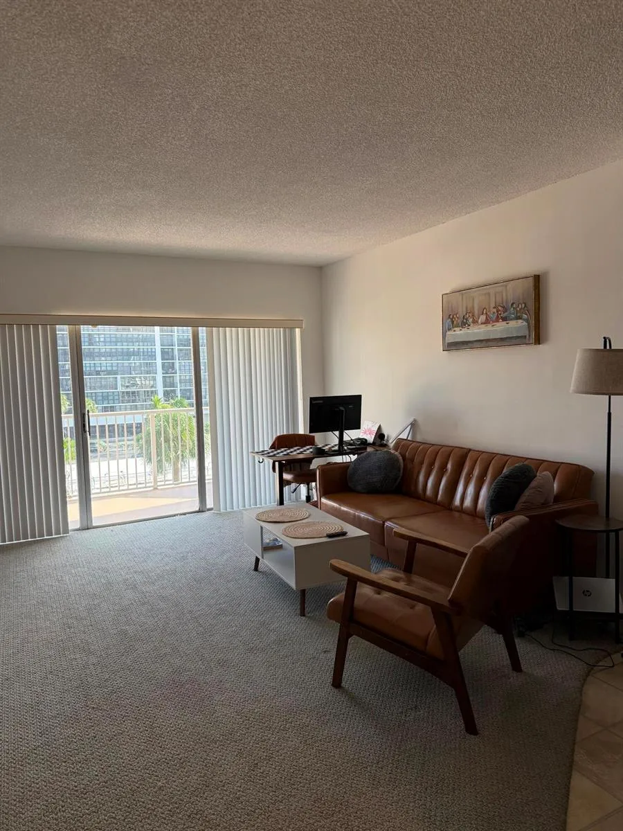 1985 S OCEAN DRIVE S #3L Hallandale Beach, FL 33009