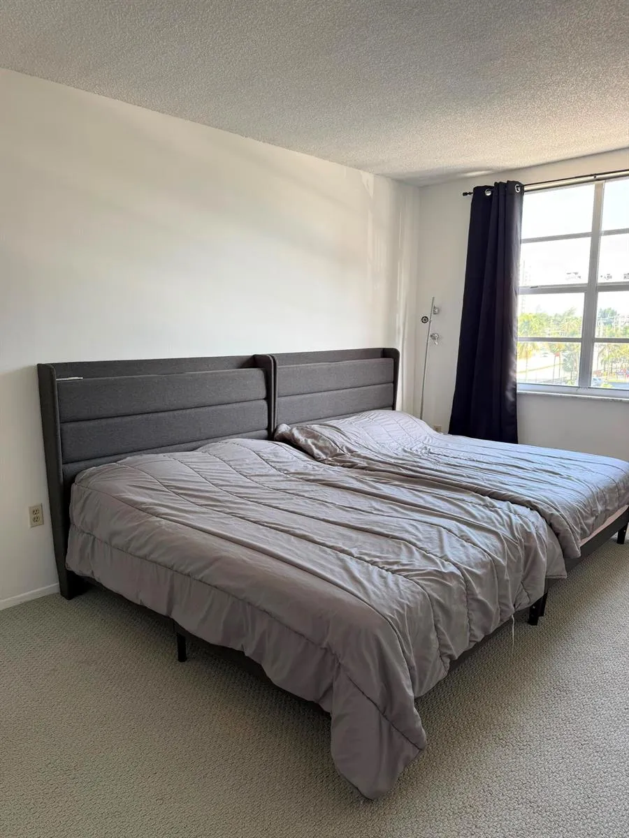 1985 S OCEAN DRIVE S #3L Hallandale Beach, FL 33009