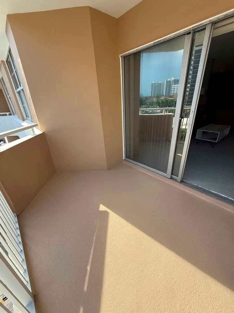 1985 S OCEAN DRIVE S #3L Hallandale Beach, FL 33009