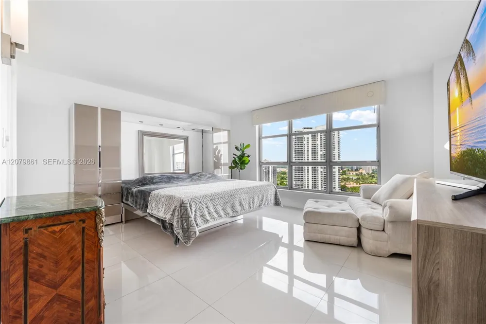 19101 NE 36th Ct #2607 Aventura, FL 33180
