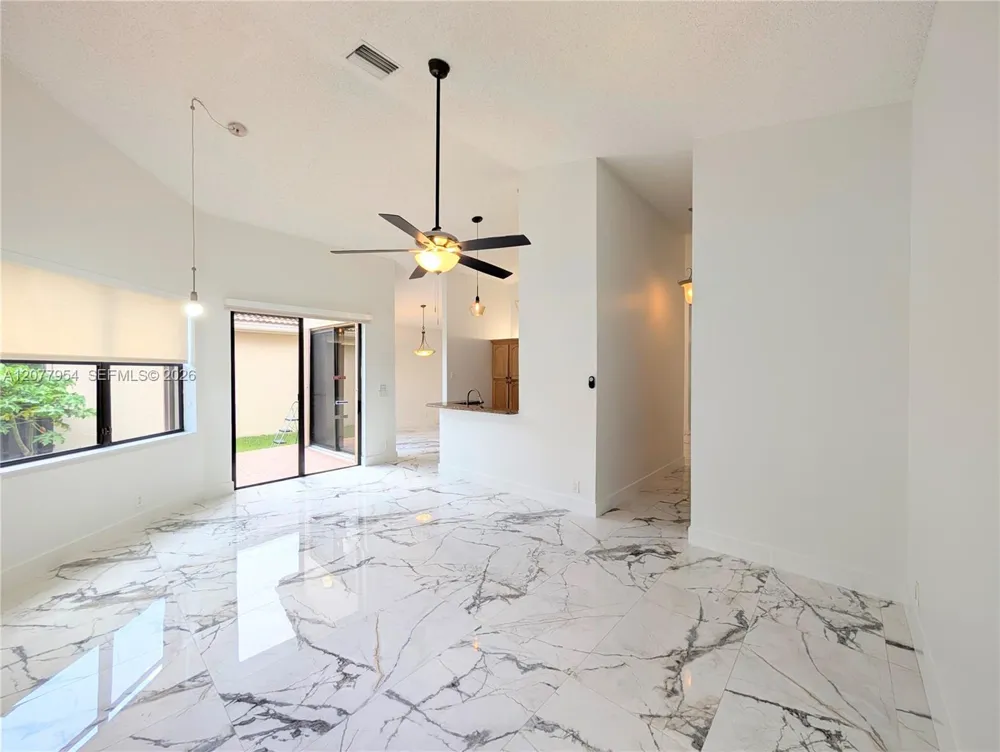 10321 NW 17th Ct Plantation, FL 33322