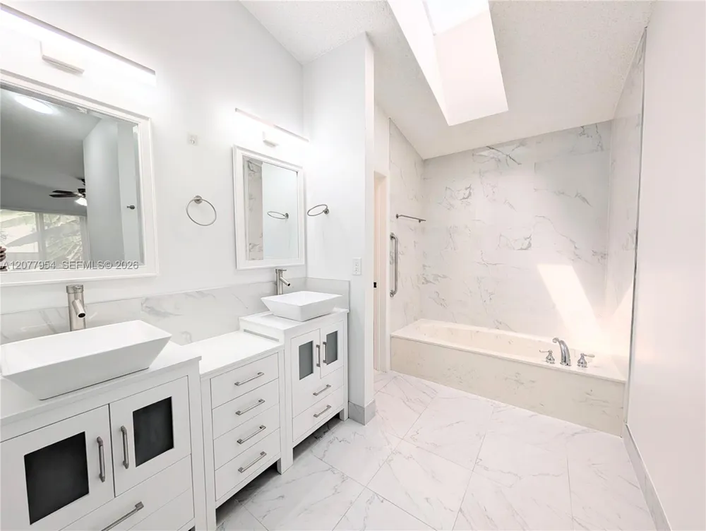 10321 NW 17th Ct Plantation, FL 33322