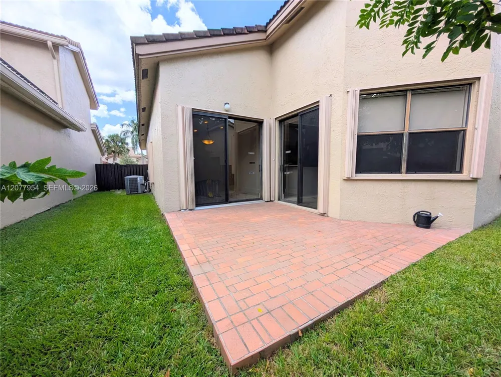 10321 NW 17th Ct Plantation, FL 33322