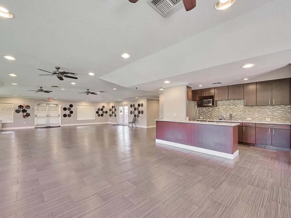 10321 NW 17th Ct Plantation, FL 33322